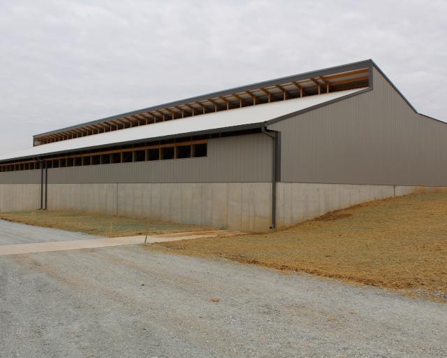 Manure Storage Building with Tunnel